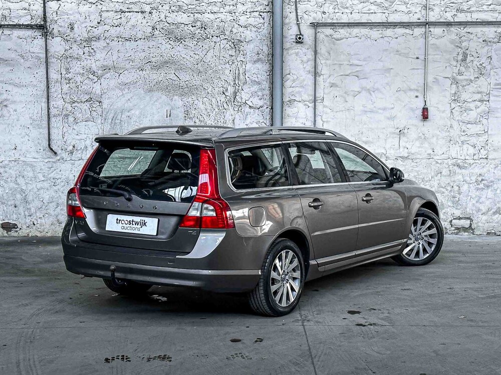 Volvo V70 1.6 T4 Lim. Ausgabe 179hp 2012, (Original-NL), 23-TSZ-4