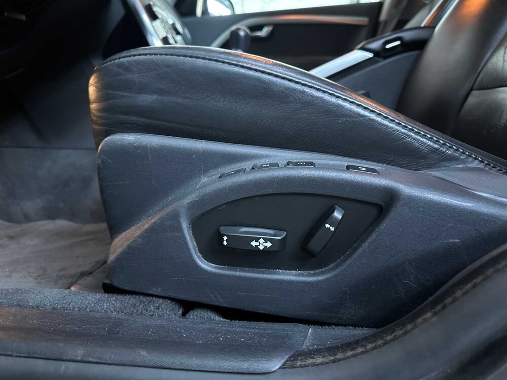 Volvo V70 1.6 T4 Lim. Ausgabe 179hp 2012, (Original-NL), 23-TSZ-4