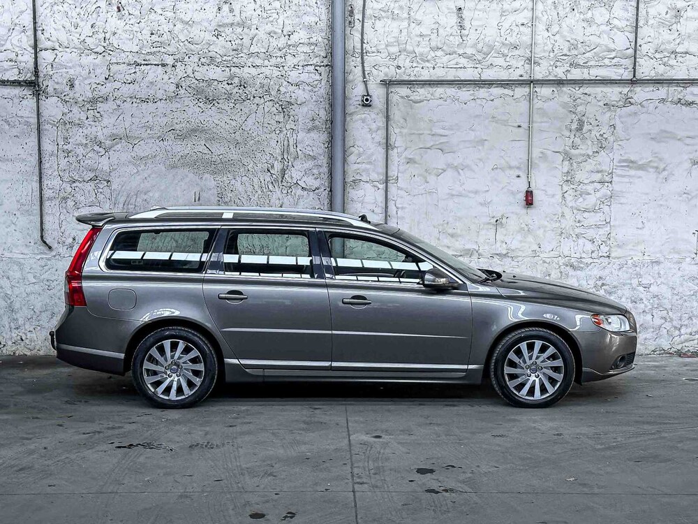 Volvo V70 1.6 T4 Lim. Ausgabe 179hp 2012, (Original-NL), 23-TSZ-4