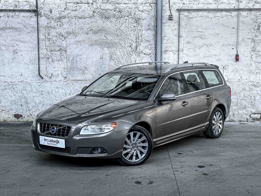 Volvo V70 1.6 T4 Lim. Edition 179hp 2012, (Original-NL), 23-TSZ-4