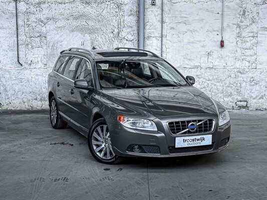 Volvo V70 1.6 T4 Lim. Edition 179hp 2012, (Original-NL), 23-TSZ-4