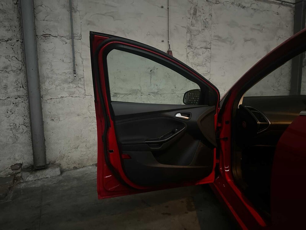 Ford Focus 1.0 EcoB. Titanium 125pk 2012, T-897-PH