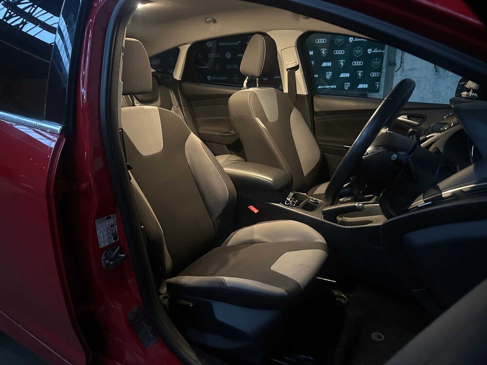 Ford Focus 1.0 EcoB. Titanium 125pk 2012, T-897-PH