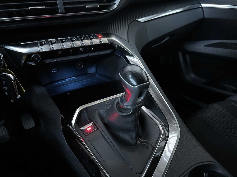 Peugeot 3008 1.6 BlueHDi BL Exec 120PS 2017 (Original-NL), PF-577-V