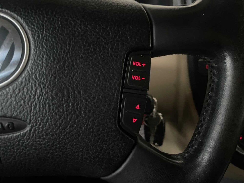 Volkswagen Multivan 3.2 V6 235PS (Transporter T5) 2005 Youngtimer