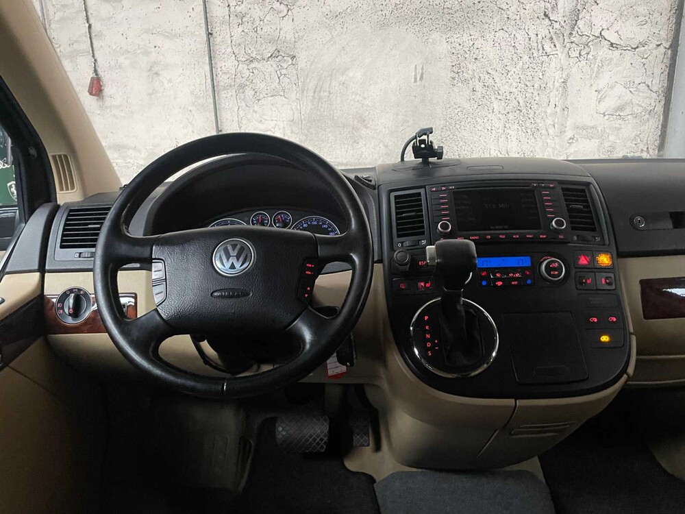 Volkswagen Multivan 3.2 V6 235PS (Transporter T5) 2005 Youngtimer