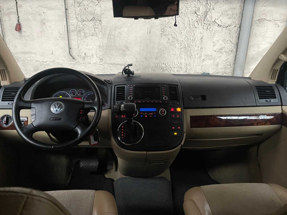 Volkswagen Multivan 3.2 V6 235PS (Transporter T5) 2005 Youngtimer