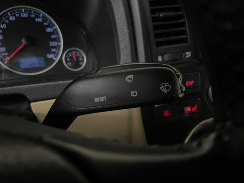 Volkswagen Multivan 3.2 V6 235PS (Transporter T5) 2005 Youngtimer