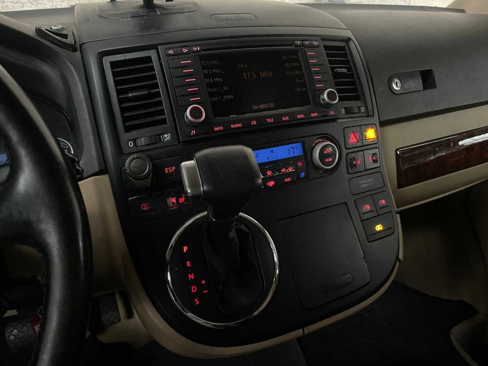 Volkswagen Multivan 3.2 V6 235PS (Transporter T5) 2005 Youngtimer