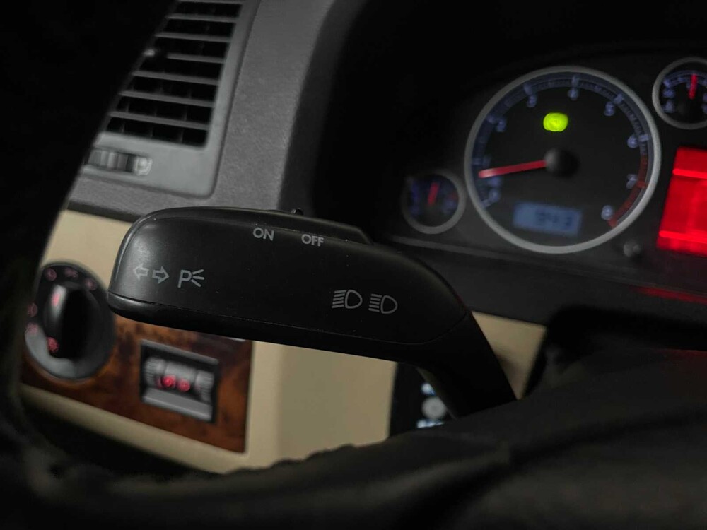 Volkswagen Multivan 3.2 V6 235PS (Transporter T5) 2005 Youngtimer