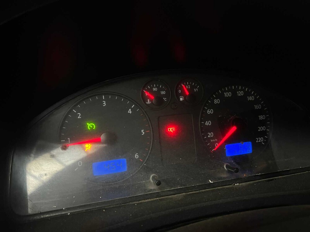 Volkswagen Transporter 1.9 TDI 300 T800Base 86PS 2004 (Original-NL), 14-BL-FG