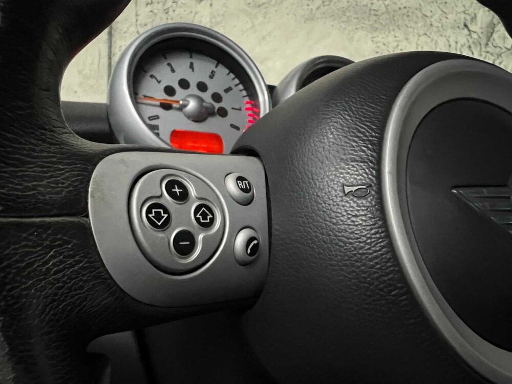 Mini Cooper S 1.6 170pk 2005, 20-ZG-KX