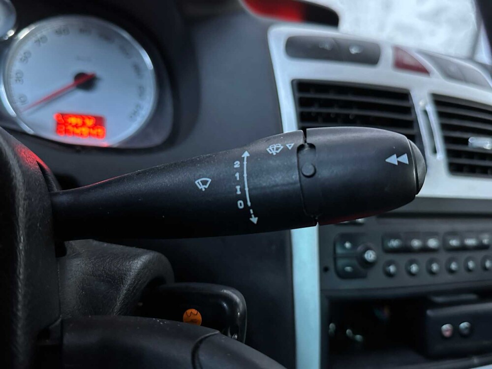 Peugeot 307 CC 1.6-16V 109PS 2004 (Original-NL), 37-NT-DH