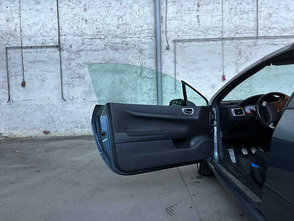 Peugeot 307 CC 1.6-16V 109PS 2004 (Original-NL), 37-NT-DH