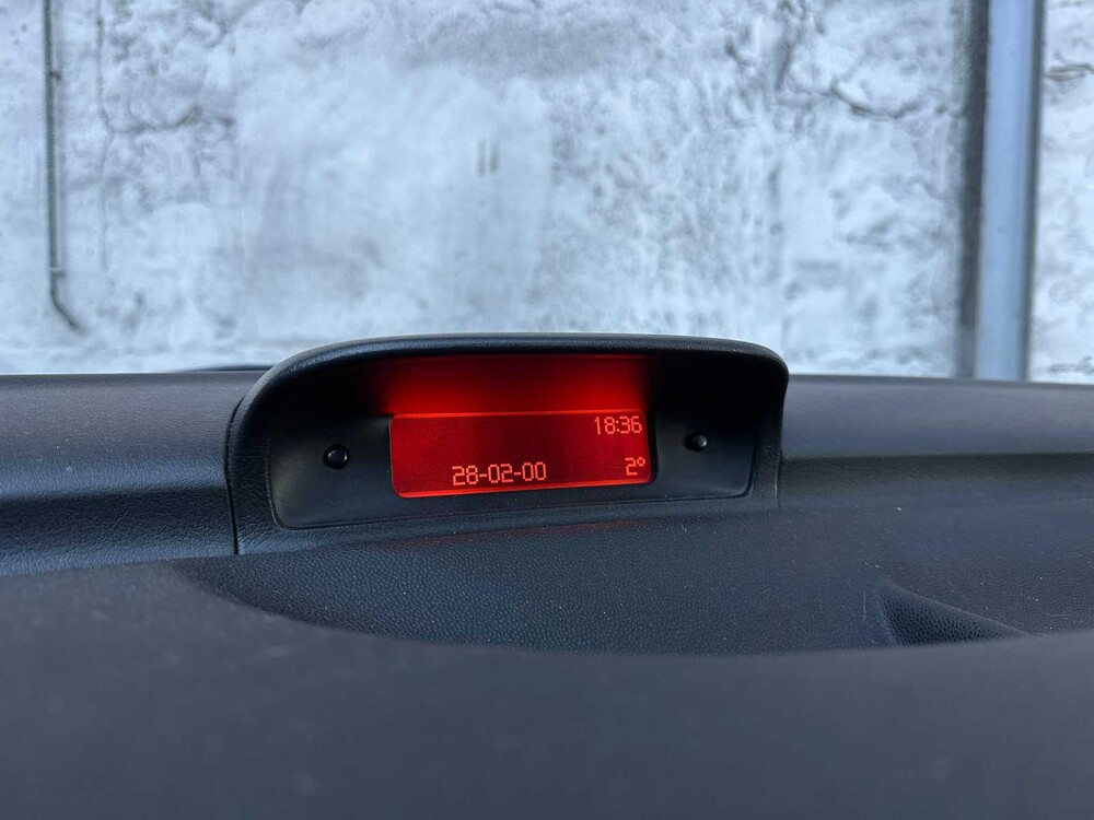 Peugeot 307 CC 1.6-16V 109PS 2004 (Original-NL), 37-NT-DH