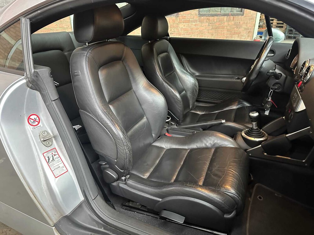 Audi TT 1.8 5V Turbo quattro 224PS 2000 (Original-NL), 82-GF-SP