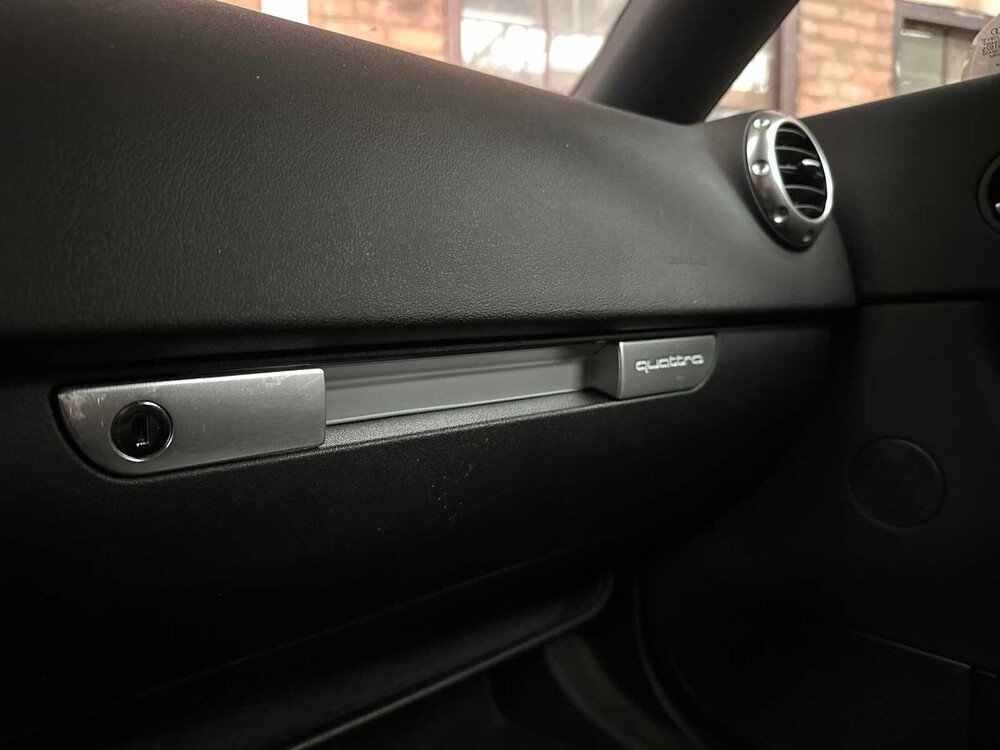 Audi TT 1.8 5V Turbo quattro 224PS 2000 (Original-NL), 82-GF-SP