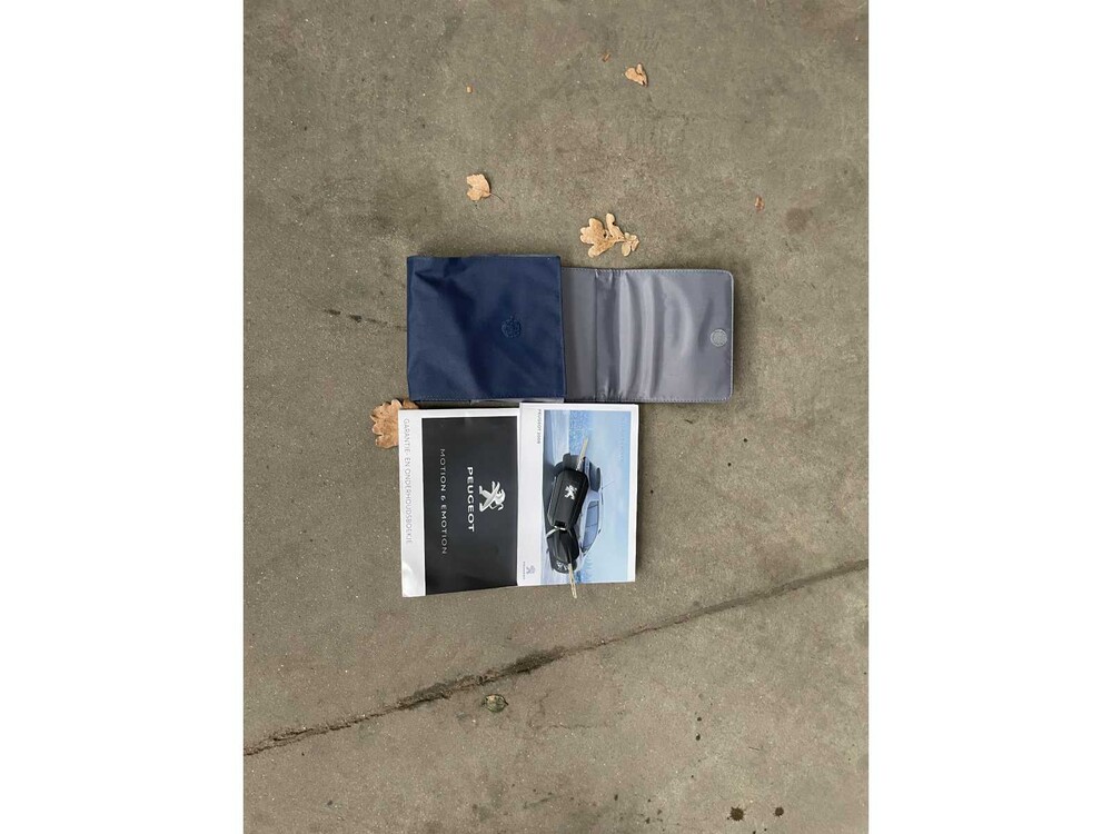 Peugeot 2008 1.2 PureTech GT-line 110pk 2017