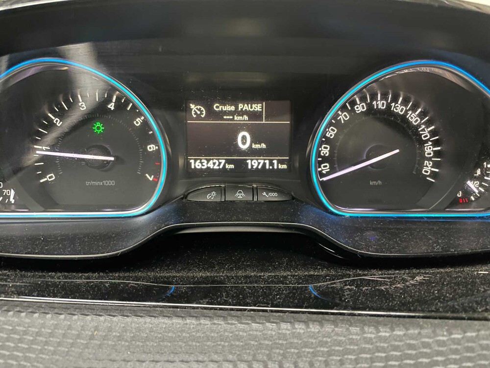 Peugeot 2008 1.2 PureTech GT-line 110pk 2017