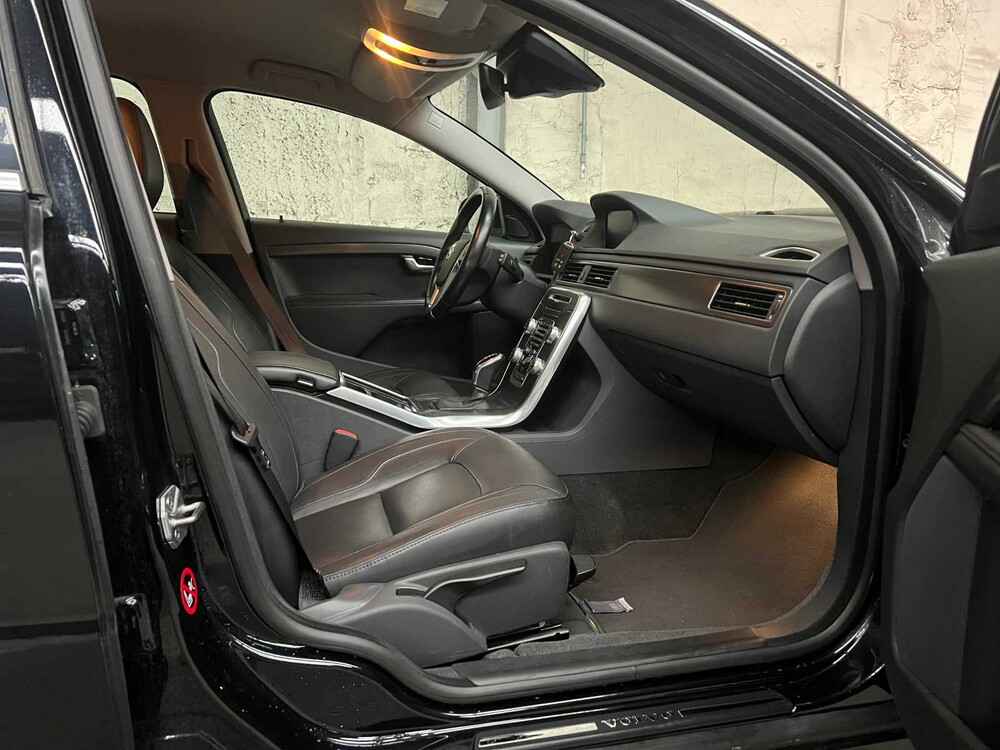 Volvo V70 2.0 D4 Nordic+ 181pk 2015 (Origineel-NL), 6-ZTF-35