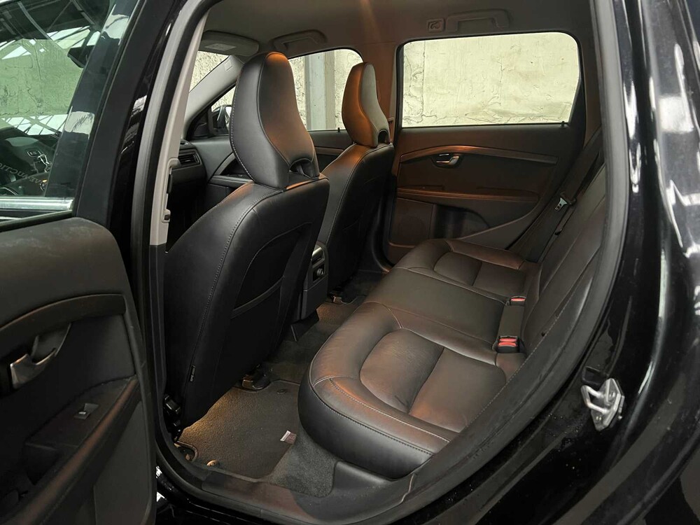 Volvo V70 2.0 D4 Nordic+ 181pk 2015 (Origineel-NL), 6-ZTF-35