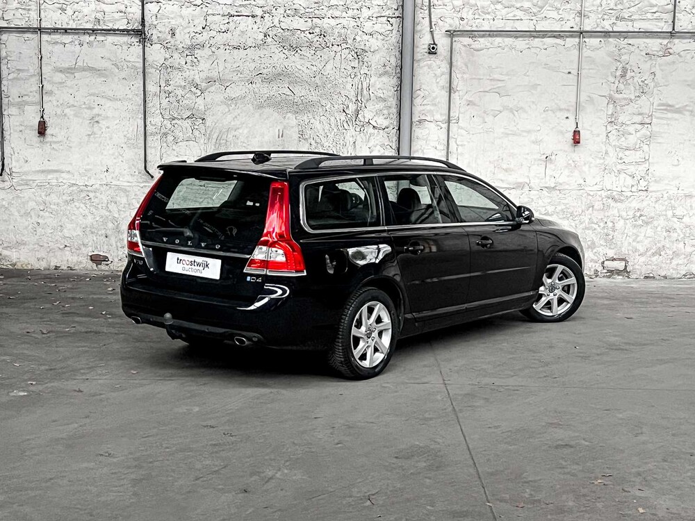 Volvo V70 2.0 D4 Nordic+ 181pk 2015 (Origineel-NL), 6-ZTF-35