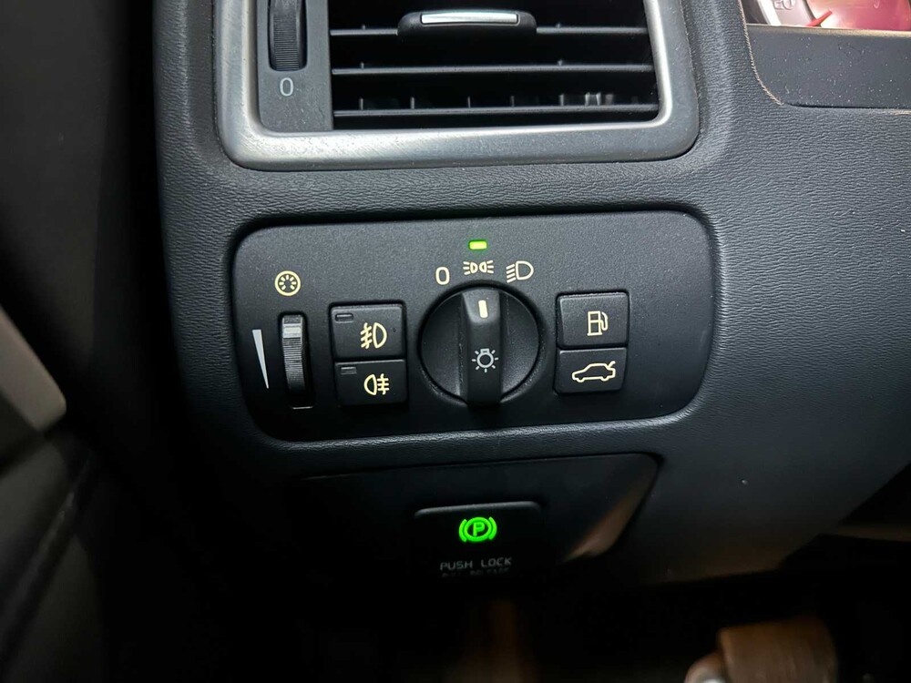 Volvo V70 1.6 T4 Lim. Auflage 179PS 2012 (Original-NL), 75-TSP-5