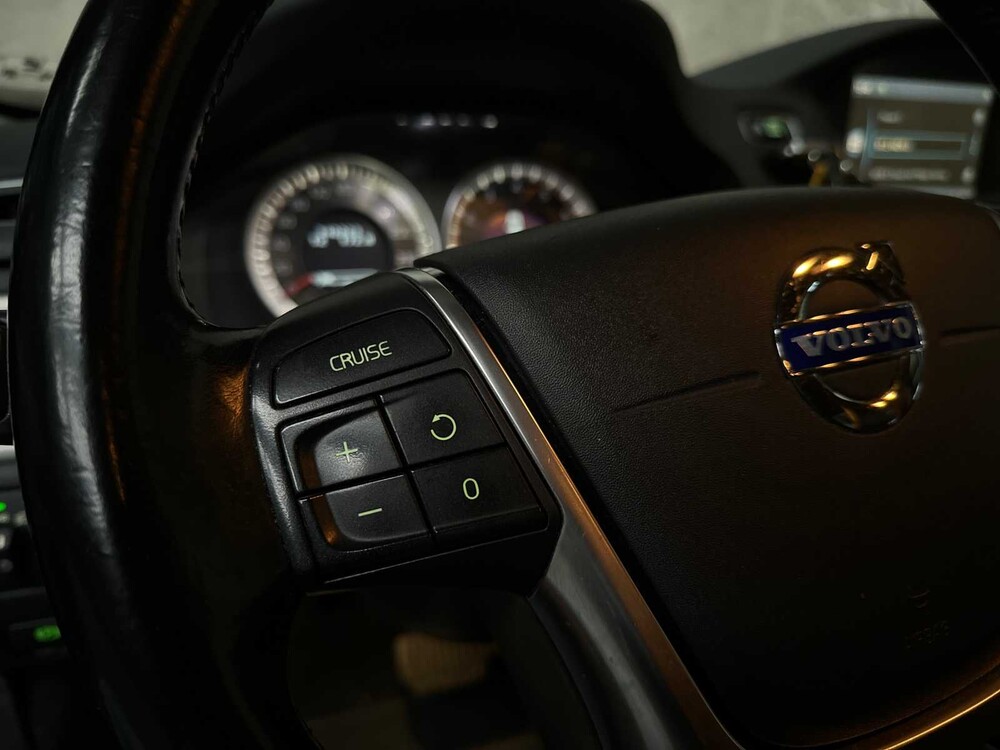 Volvo V70 1.6 T4 Lim. Auflage 179PS 2012 (Original-NL), 75-TSP-5