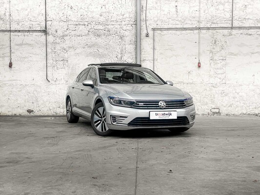 Volkswagen Passat 1.4 TSI GTE Highline 156hp 2016 (Original-NL), ND-240-P