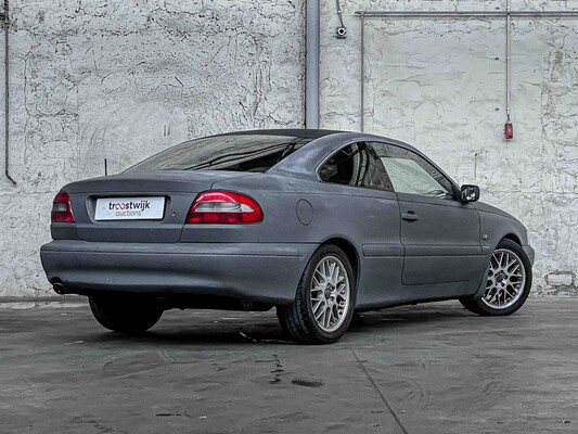 Volvo C70 2.4 193hp 2002 (Original-NL), 44-HV-DP