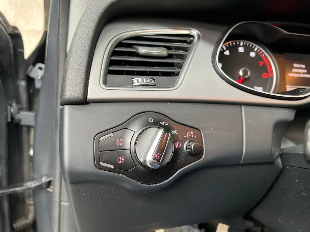 Audi A4 Avant 1.8 TFSI Business Edition 170PS 2014 -Baujahr NL-, 1-SZS-51