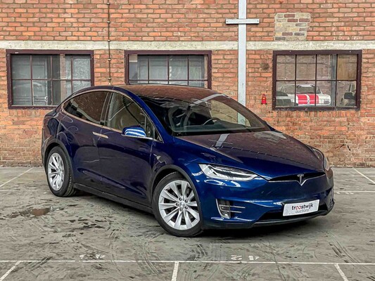 Tesla Model X 75D Base 6-Personen 333pk 2017, RD-368-N