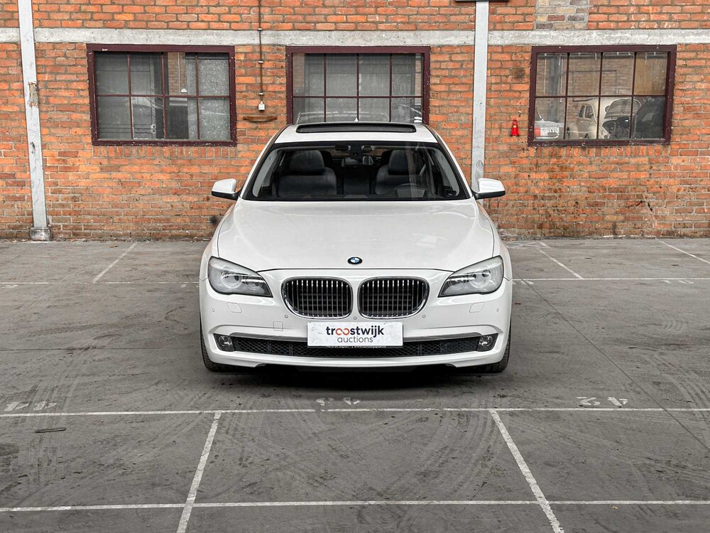 BMW ActiveHybrid7 F04 4.4 V8 465pk 2012