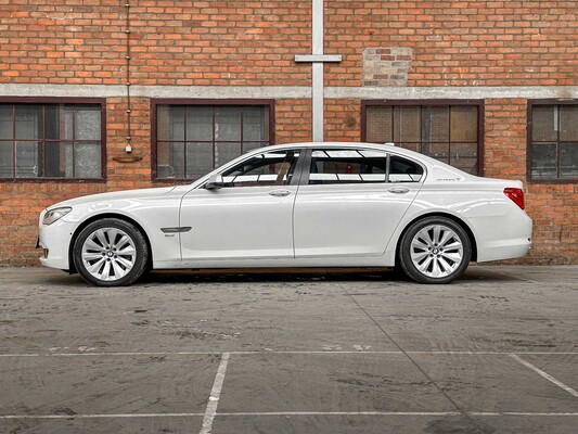 BMW ActiveHybrid7 F04 4.4 V8 465hp 2012