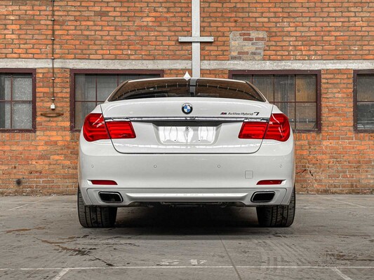 BMW ActiveHybrid7 F04 4.4 V8 465hp 2012