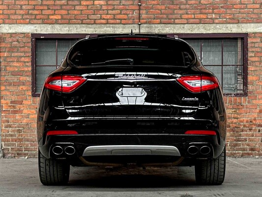 Maserati Levante Luxury 3.0 V6 348hp 2017