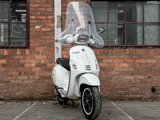 Vespa Sprint 4T, F-130-XZ Bromscooter Scooter