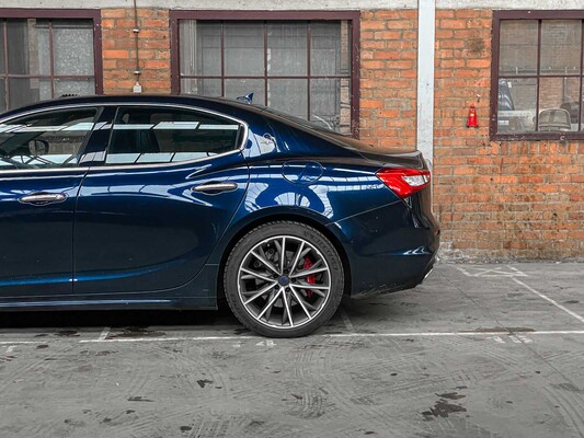 Maserati Ghibli 3.0 V6 GranLusso 349pk 2019 (Origineel-NL), XJ-658-T