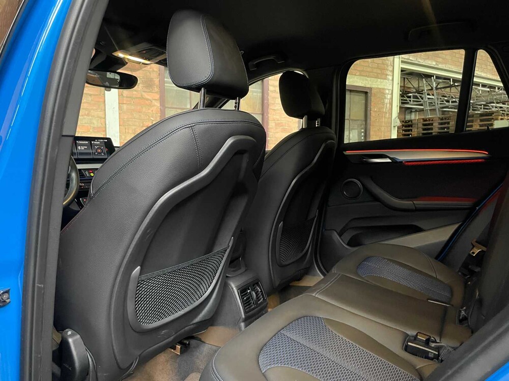 BMW X1 xDrive20i M-Pakket High Executive 178pk 2022, GDS-16-L