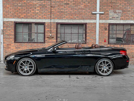 BMW 650i xDrive 4.4L V8 407pk F12 Cabriolet 2014