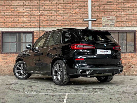 BMW X5 xDrive40i M-Sport High Executive 340pk 2019 (Origineel-NL), XH-906-N