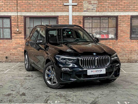 BMW X5 xDrive40i M-Sport High Executive 340pk 2019 (Origineel-NL), XH-906-N