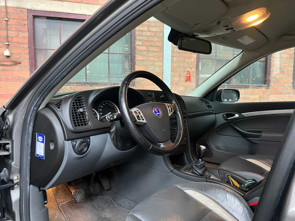 Saab 9-3 Sport Limousine 2.0T Aero 209PS 2003 (Original-NL), 64-LN-SR