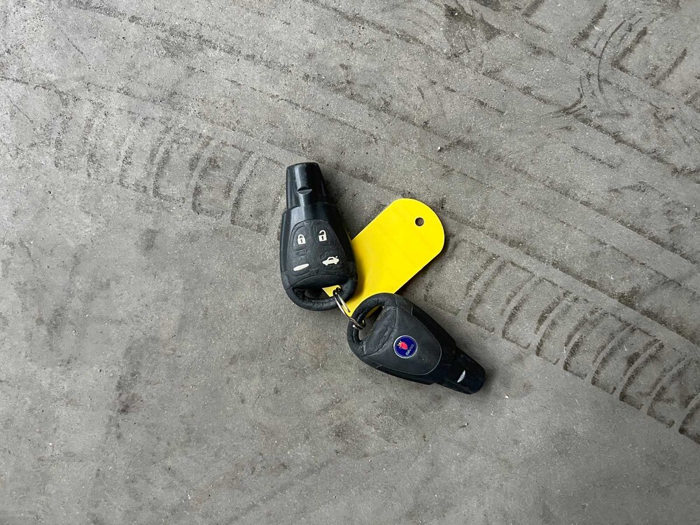 Saab 9-3 Sport Limousine 2.0T Aero 209PS 2003 (Original-NL), 64-LN-SR