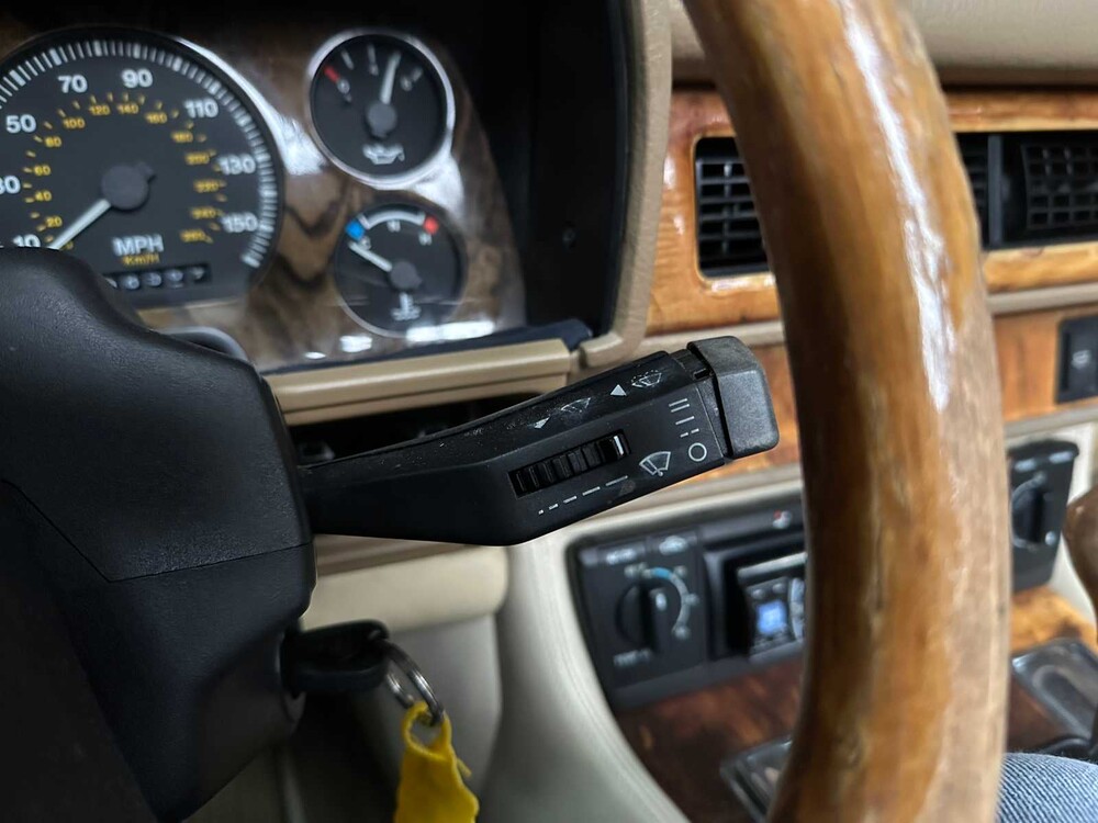 Jaguar XJS Convertible 4.0L L6 DOHC 24V 241hp 1996 Youngtimer