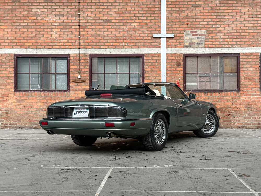 Jaguar XJS Convertible 4.0L L6 DOHC 24V 241hp 1996 Youngtimer