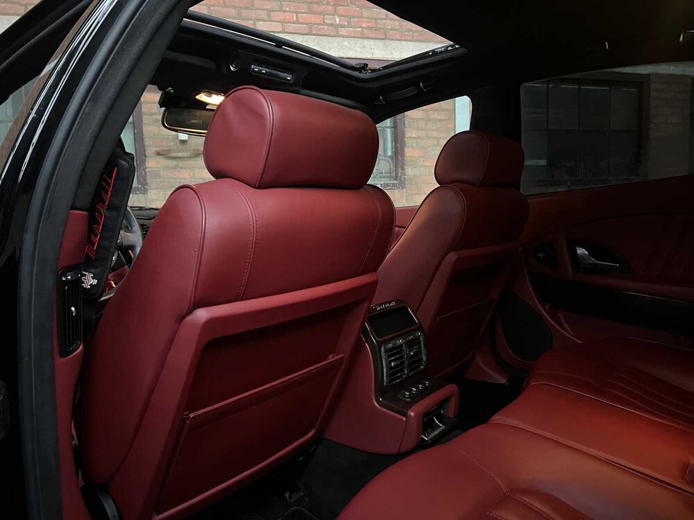 Maserati Quattroporte 4.2 V8 400HP ZF Automatic 2008 Youngtimer