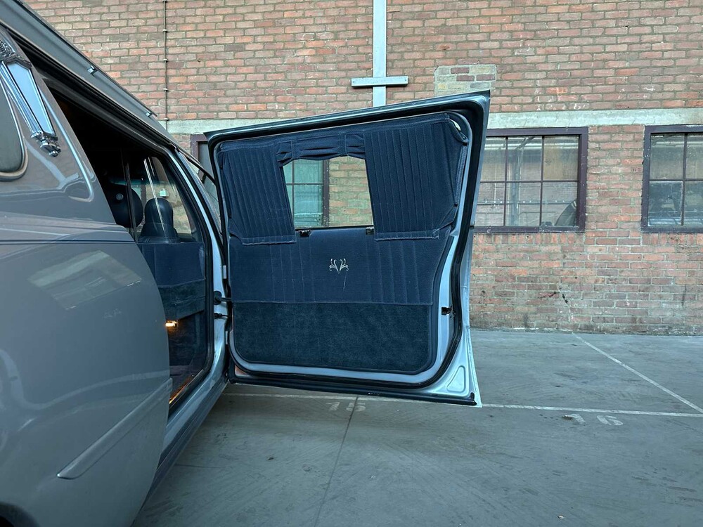 Cadillac Federal Coach DeVille 4.6 V8 279PS 2001 Leichenwagen