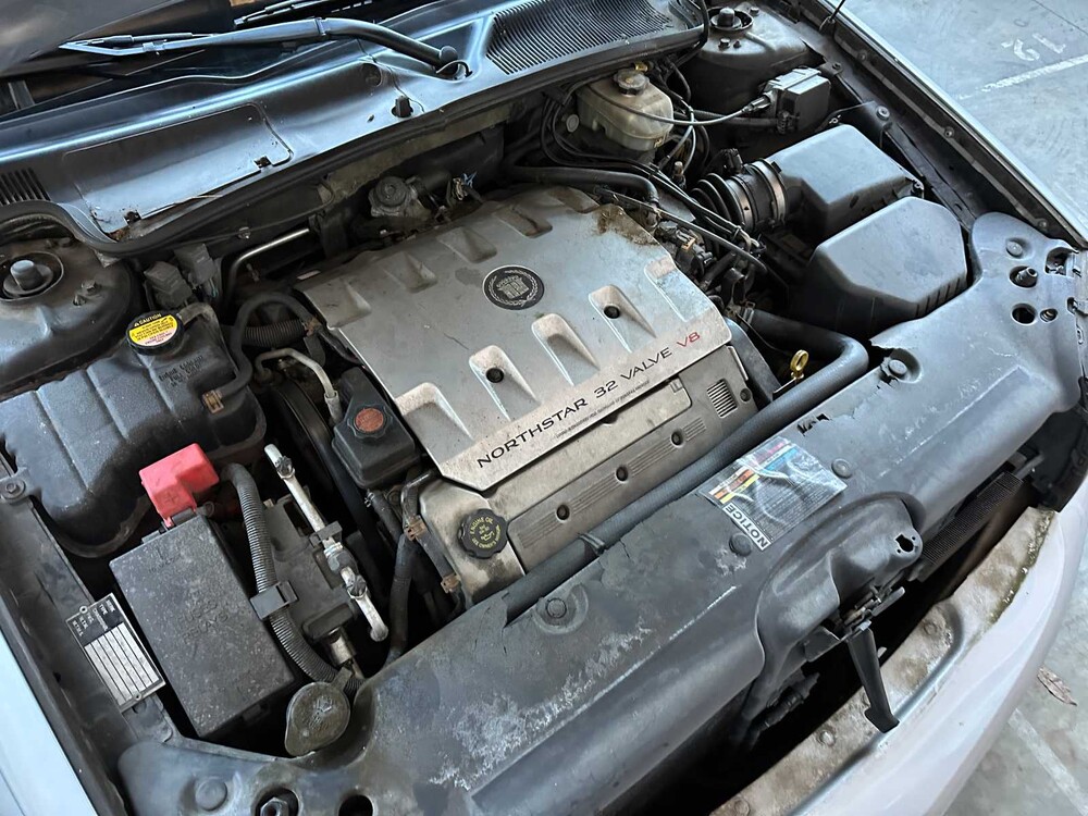 Cadillac Federal Coach DeVille 4.6 V8 279PS 2001 Leichenwagen