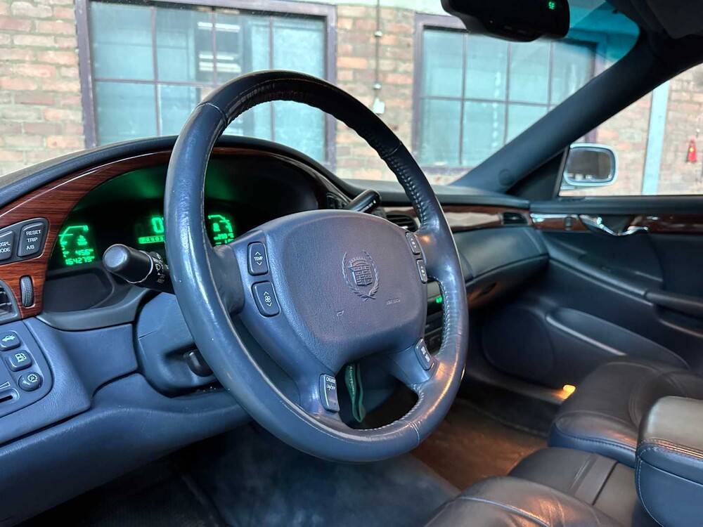 Cadillac Federal Coach DeVille 4.6 V8 279PS 2001 Leichenwagen